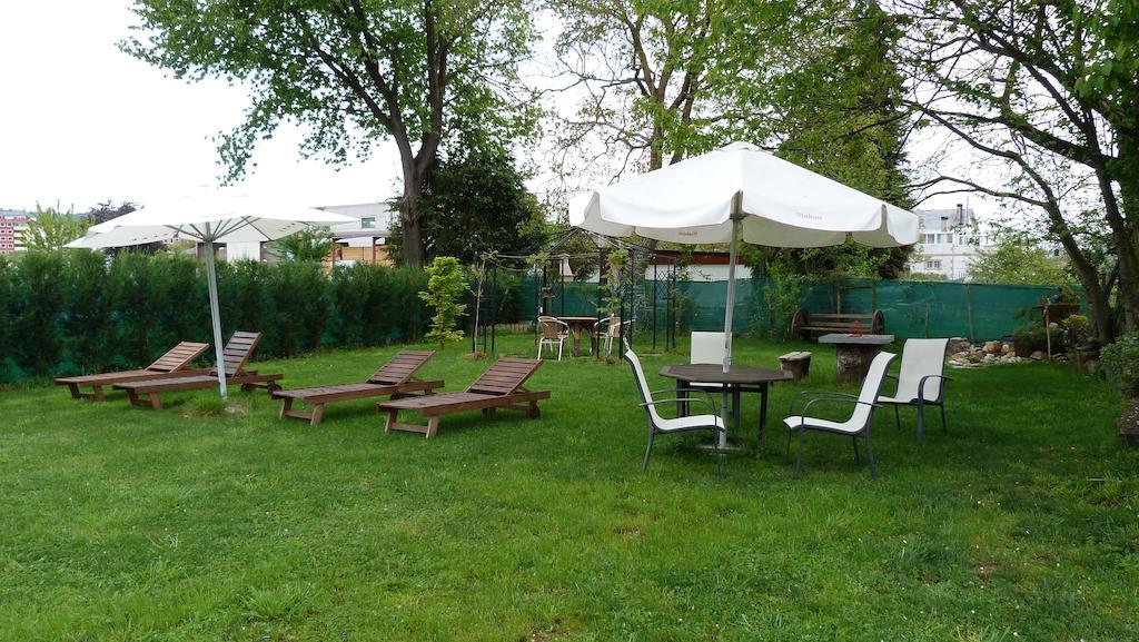 Pension Albergue A Pedra Sarria Δωμάτιο φωτογραφία