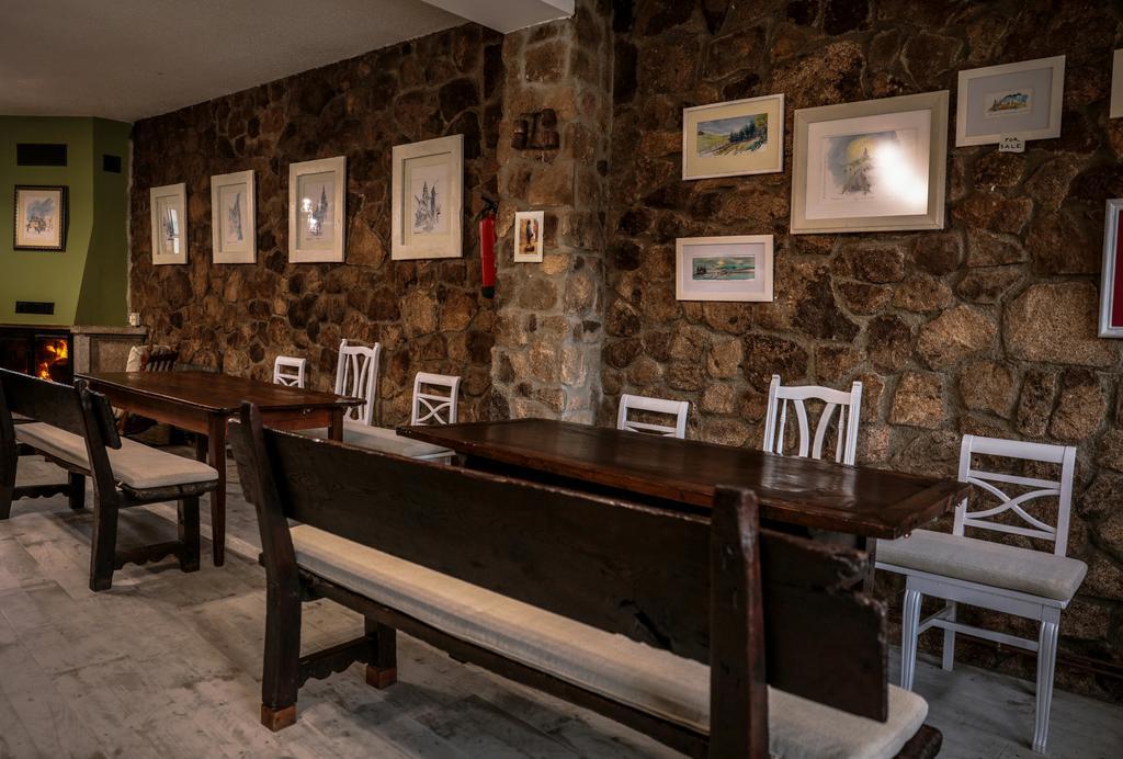 Pension Albergue A Pedra Sarria Εξωτερικό φωτογραφία